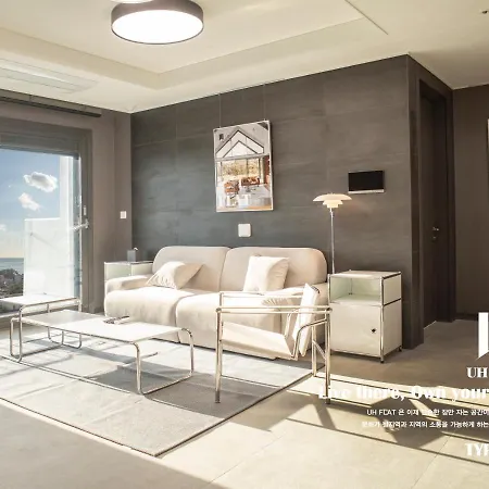 Y Collection By Uh Flat Osiria Aparthotel