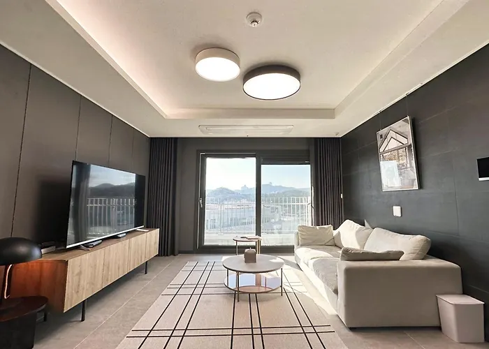 Y Collection By Uh Flat Osiria Aparthotel 4*