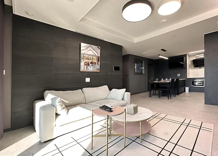Y Collection By Uh Flat Osiria Aparthotel