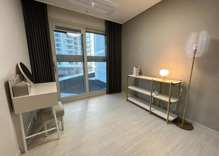 Y Collection By Uh Flat Osiria Aparthotel