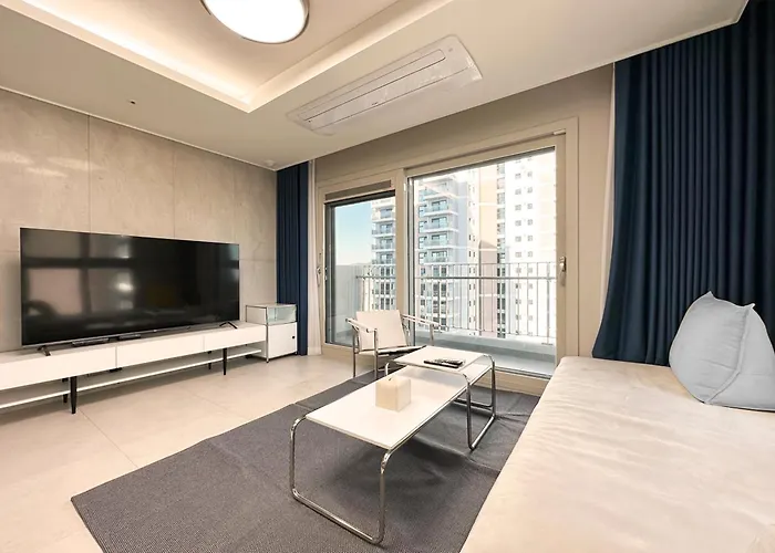 Y Collection By Uh Flat Osiria Aparthotel 4*