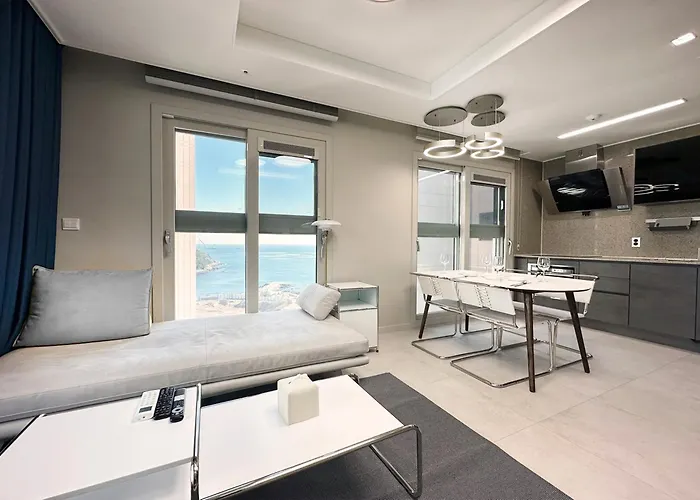 Aparthotel Y Collection By Uh Flat Osiria 4*