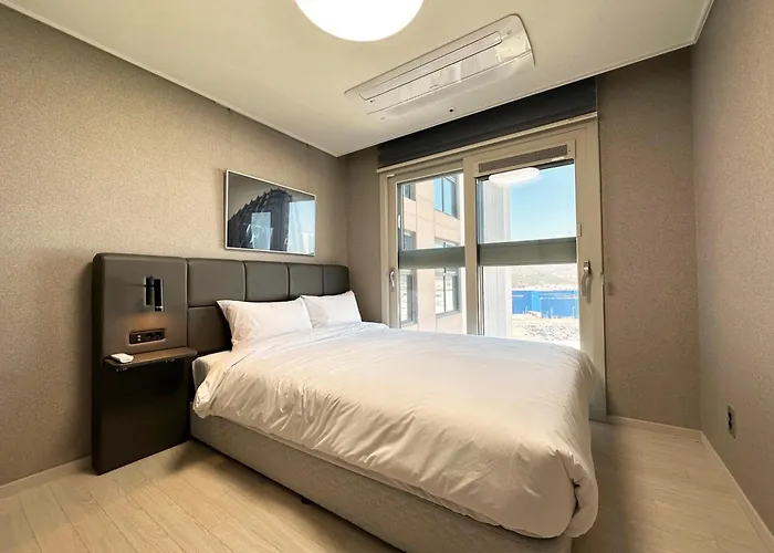 Y Collection By Uh Flat Osiria Aparthotel 4*