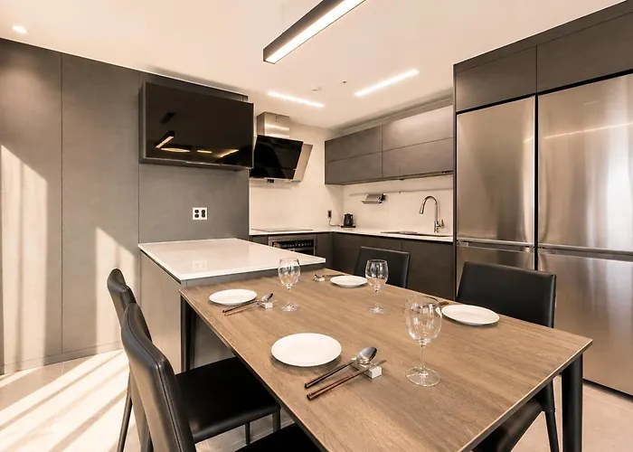 Y Collection By Uh Flat Osiria 4* Pusan